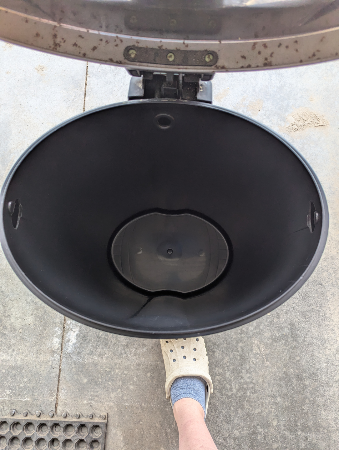 Stainless Steel Step Trash Can 💚 - photo 3