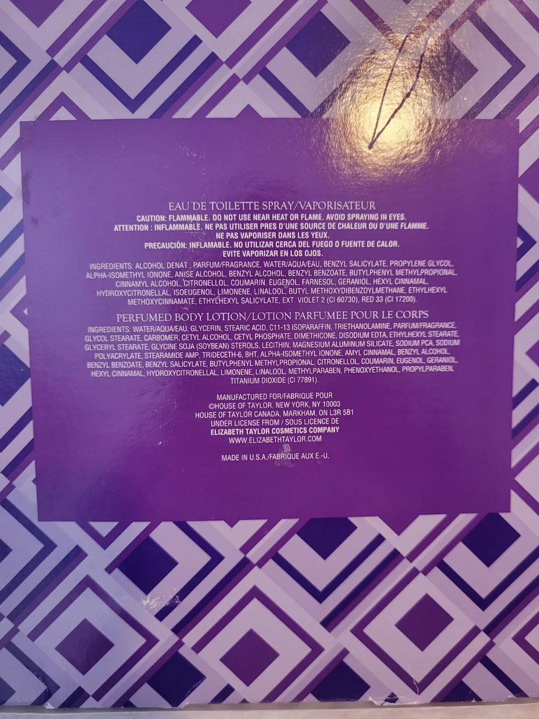 Elizabeth Taylor’s Passion Set image indicator(4)