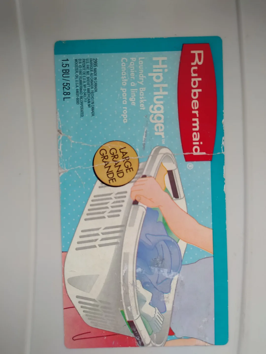 Rubbermaid HipHugger Large Laundry Basket image indicator(4)