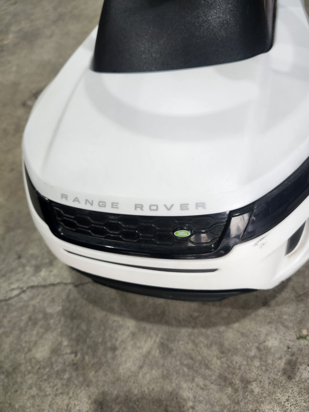 Range Rover Ride-on Toy Car - photo 5
