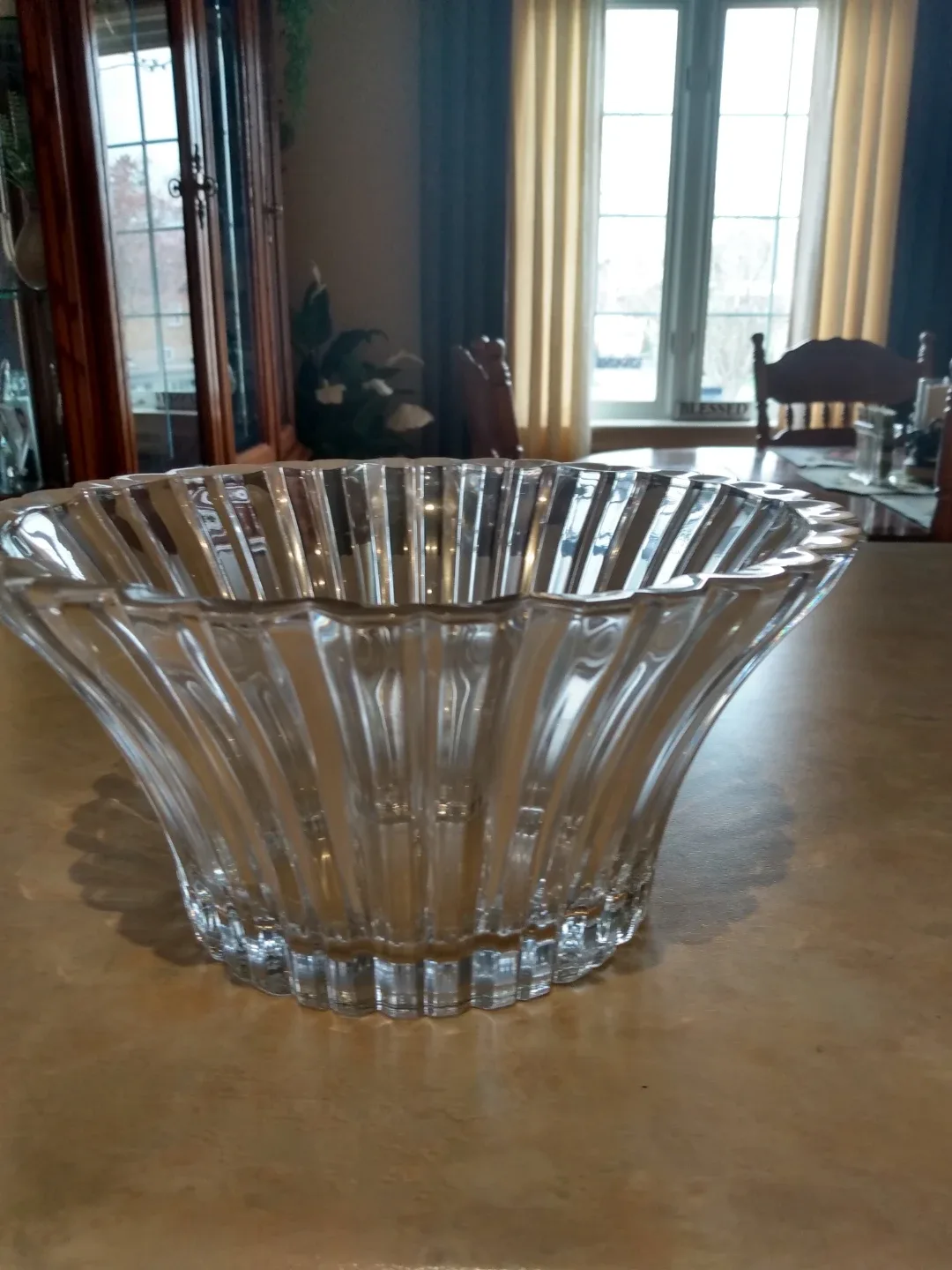 (New) Antique Large Heavy Crystal Glass Bowl image indicator(2)