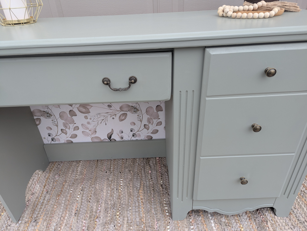 Newly refinished French Provincial desk - photo 5