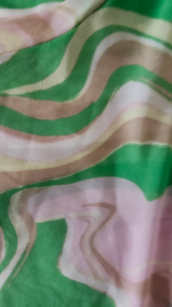 Mesh multi color stretch top /Size M image indicator(3)