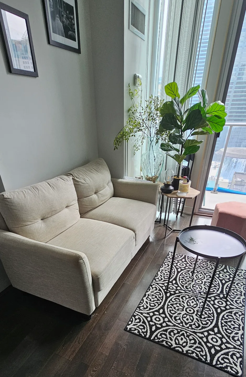 sofa for condo image indicator(2)