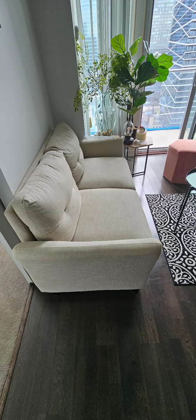 sofa for condo image indicator(3)