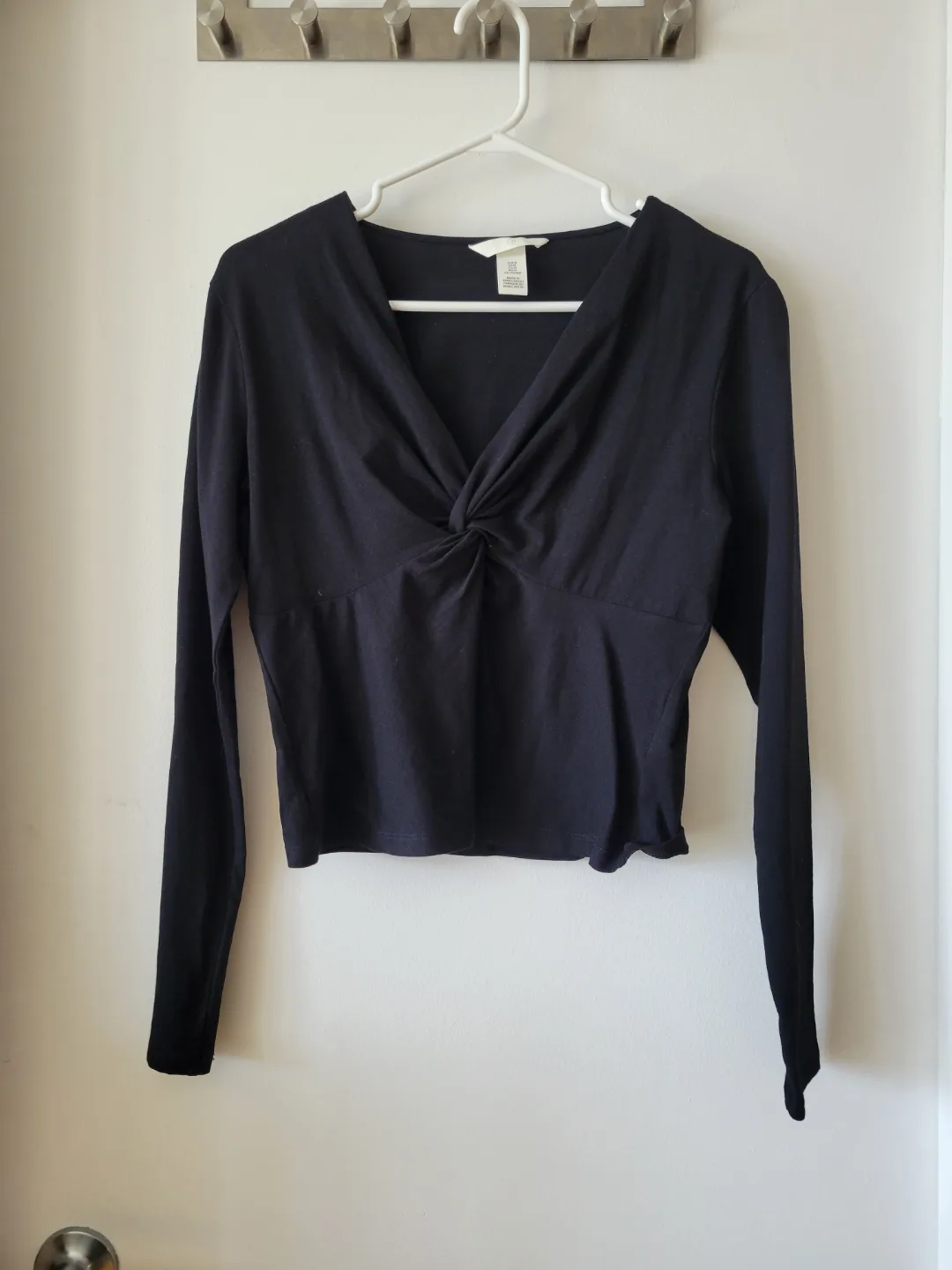 Black Long-sleeve - Size M thumbnail