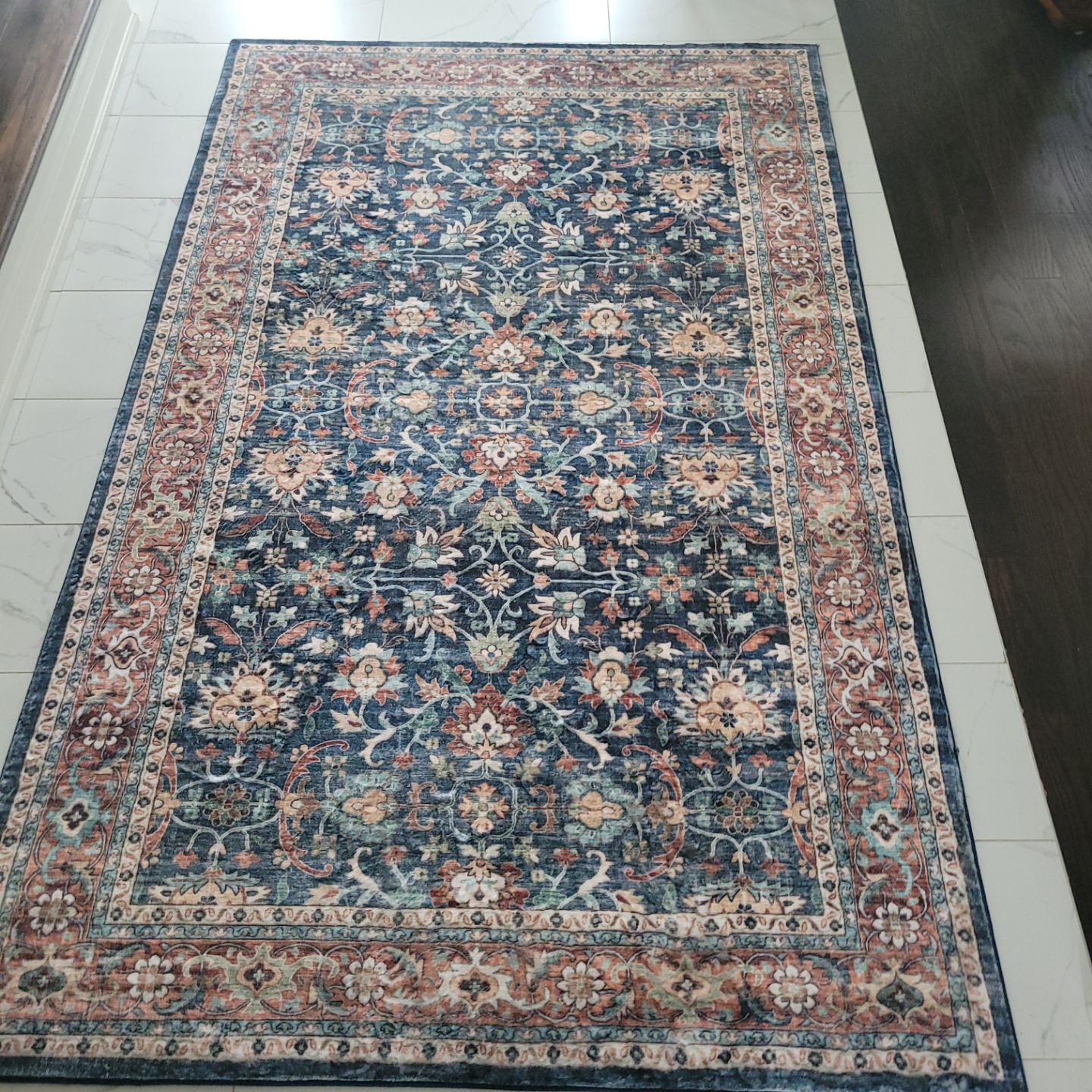 Gorgeous Vintage-Style Area Rug