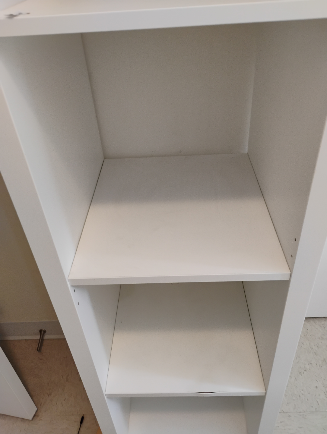 IKEA Kallax 4-cube shelving unit - White - photo 3