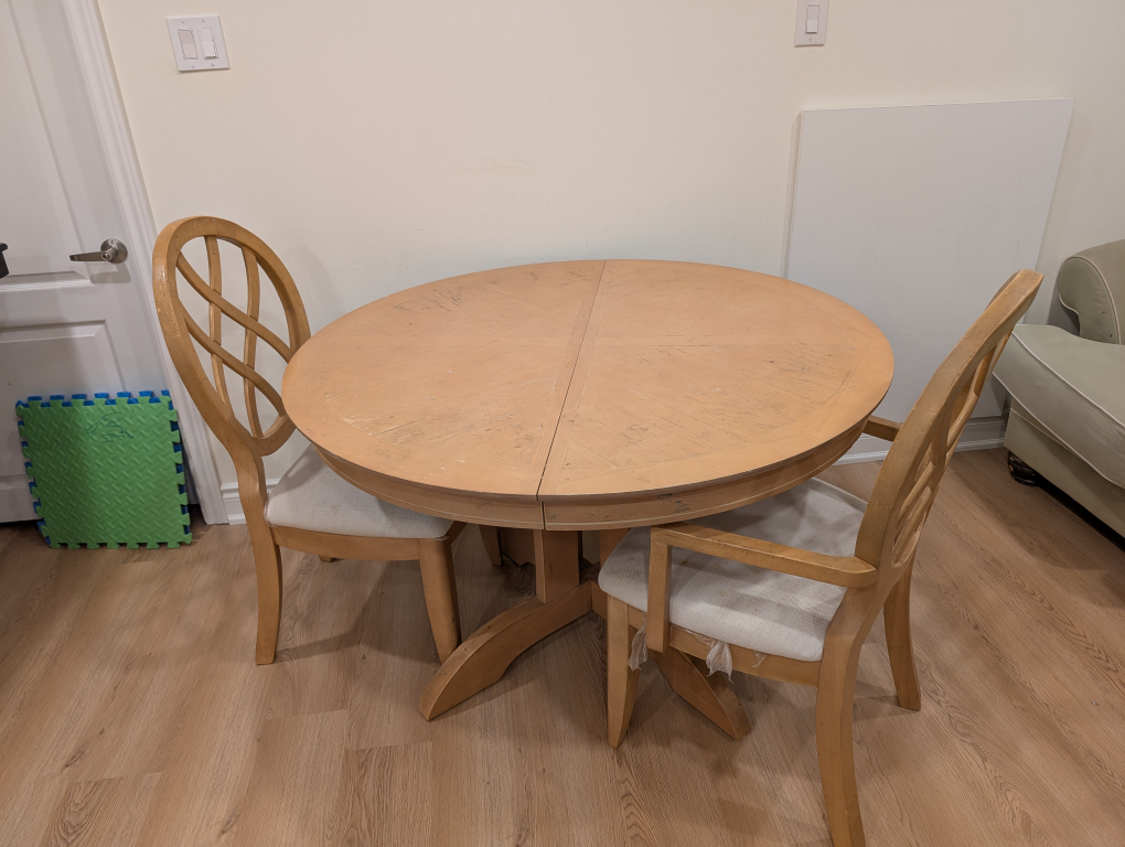 Round dining table set with two chairs - photo 2