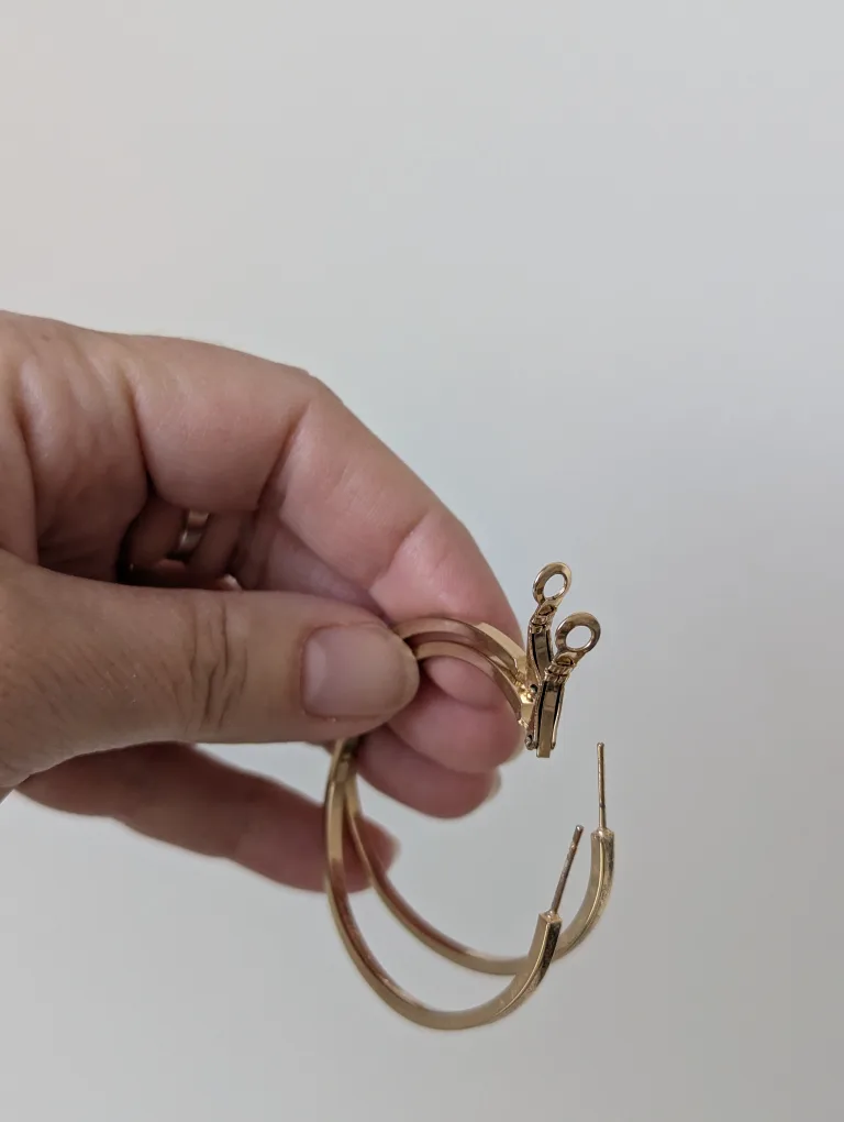 Gold  tone Oval Hoop Earrings image indicator(2)