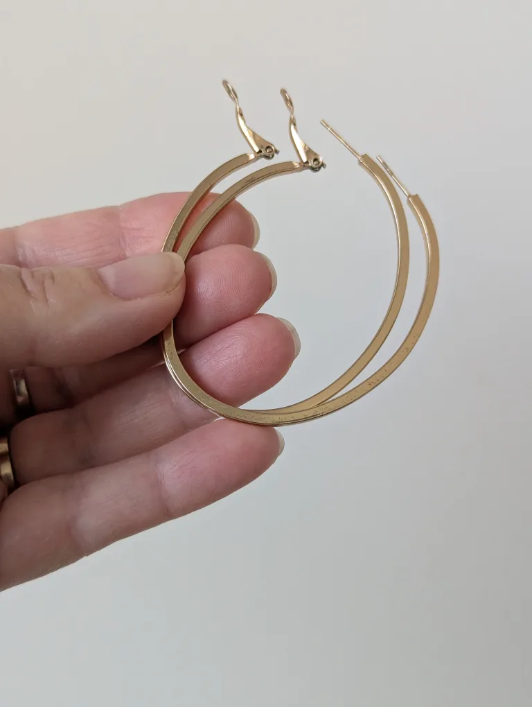 Gold  tone Oval Hoop Earrings image indicator(3)