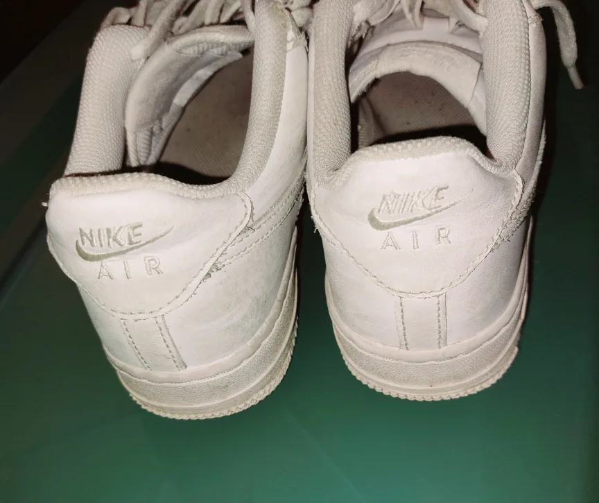 Nike Air Force 1 White Sneakers Shoes Size 5Y image indicator(3)