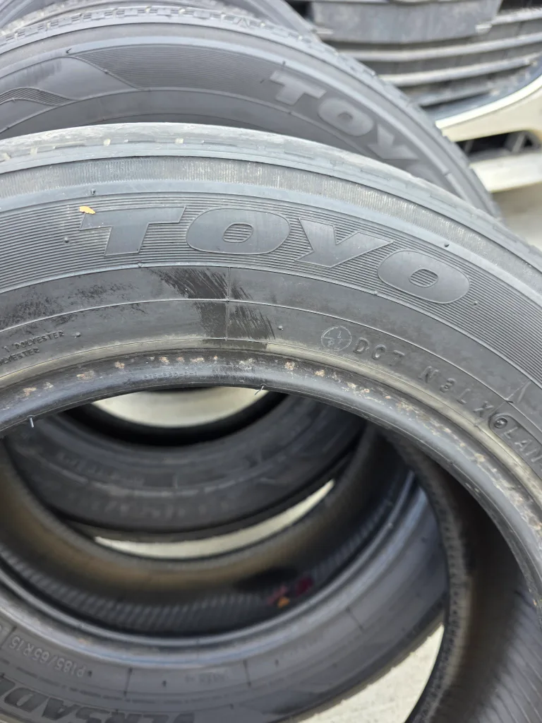 Used Toyo P185/65R15 Tires - Set of 4 image indicator(2)