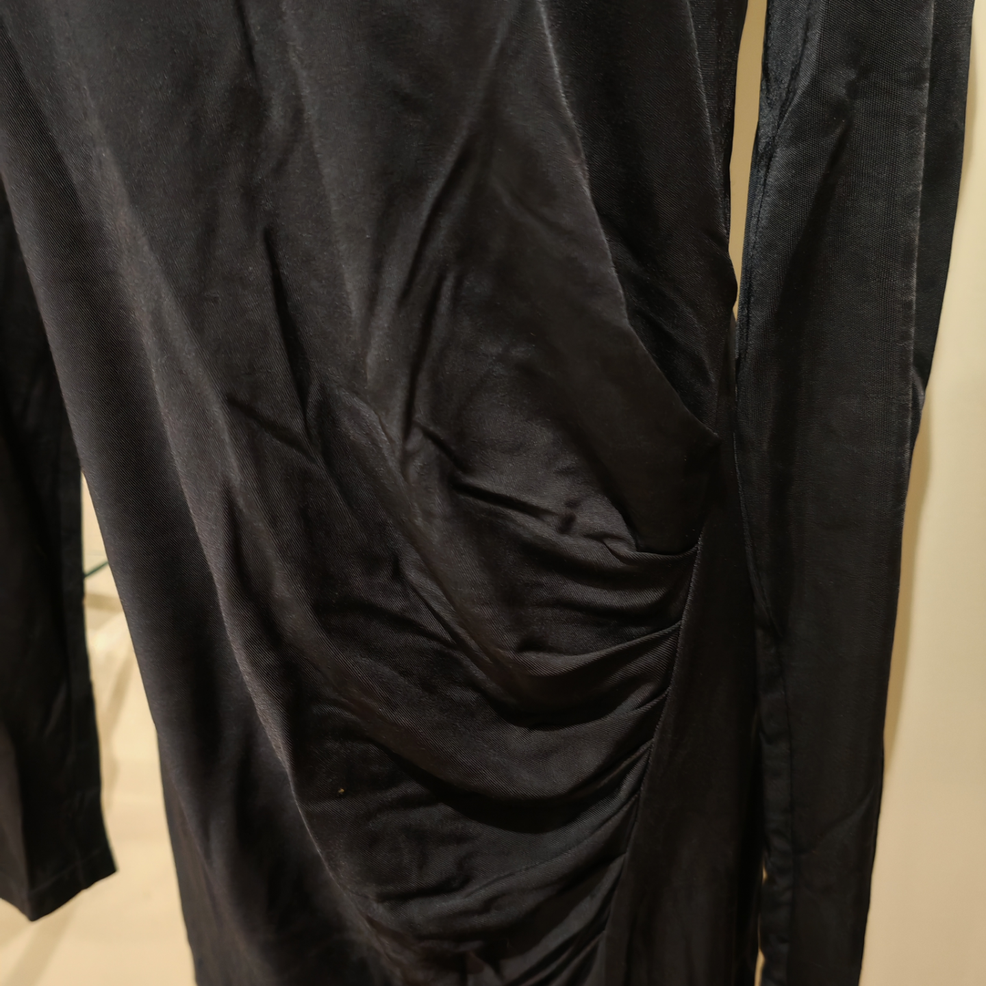 Club Monaco Black Ruched Long Sleeve Mini Dress Size 6 - photo 5