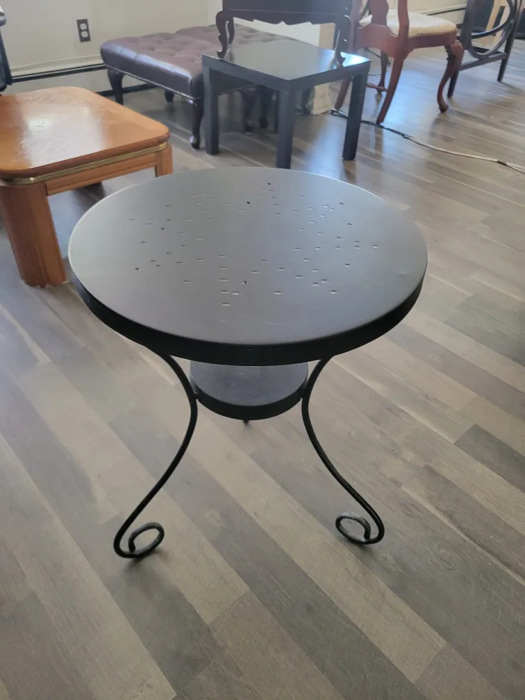 Metal Rolling Garment Rack image indicator(4)