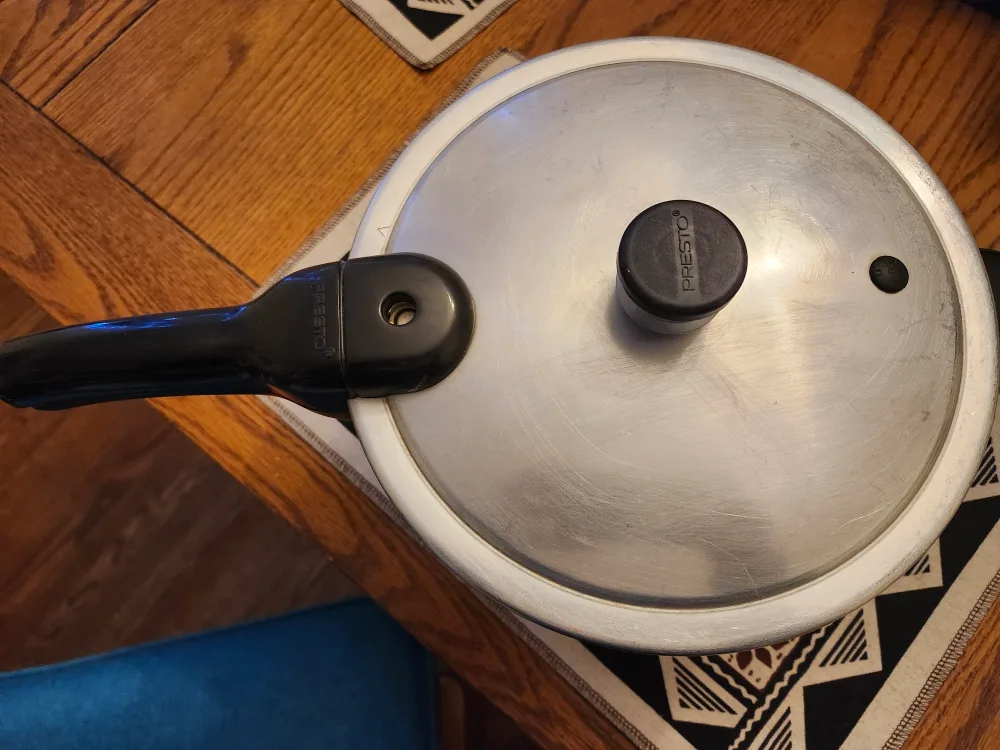 Presto Pressure Cooker thumbnail