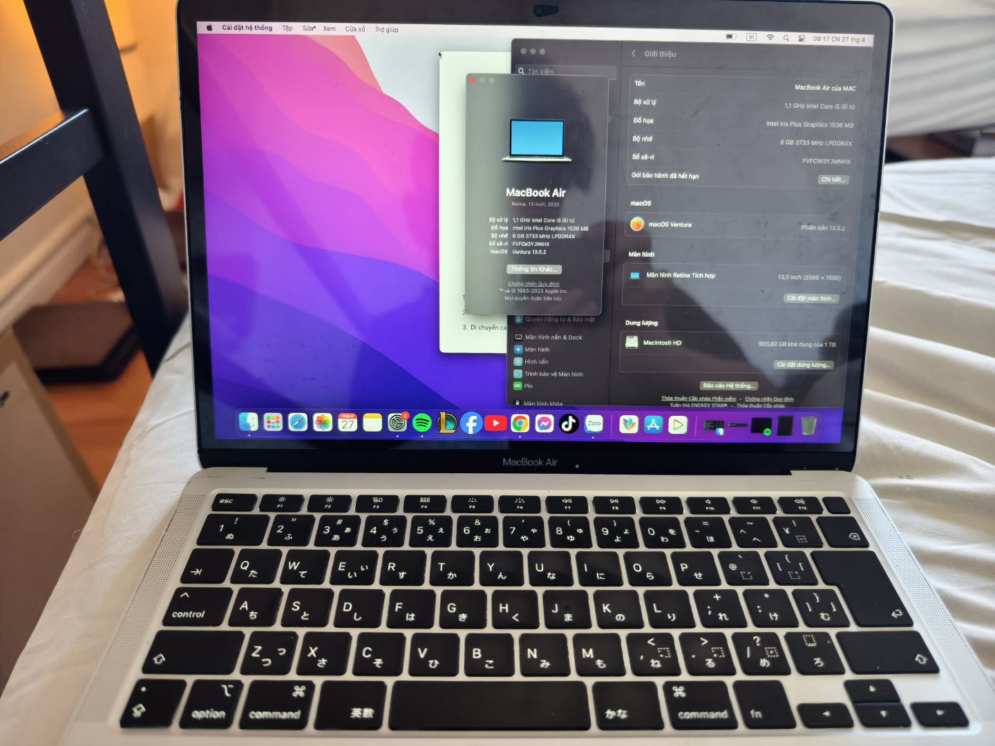 MacBook Air - Excellent Condition - photo 2
