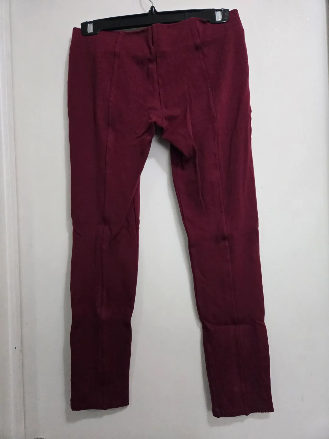 BOTH leggings for $4 image indicator(7)