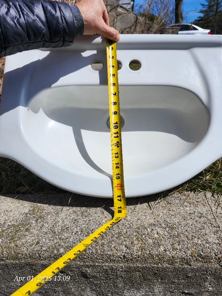 Bathroom Sink - 19" x 16" White image indicator(4)