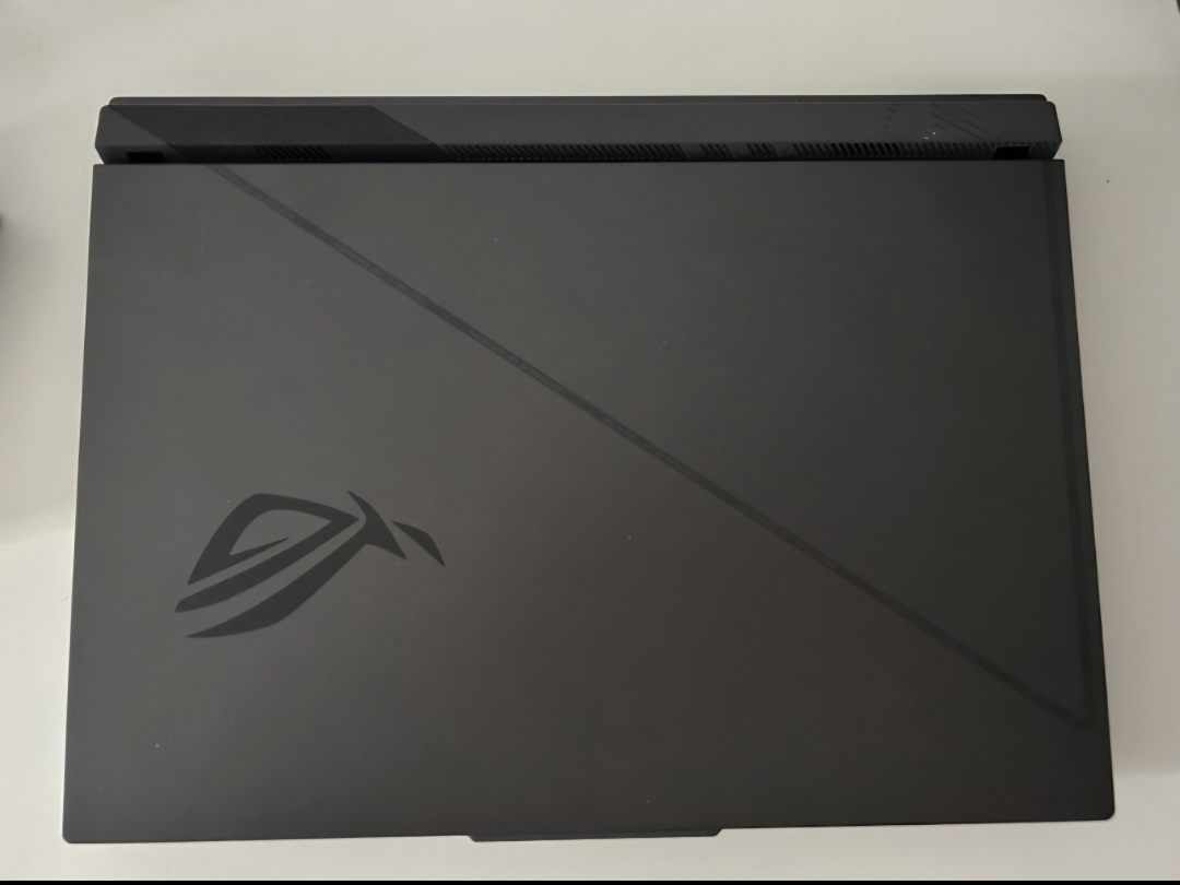Asus ROG STRIX SCAR 17 (Special Edition) - photo 4