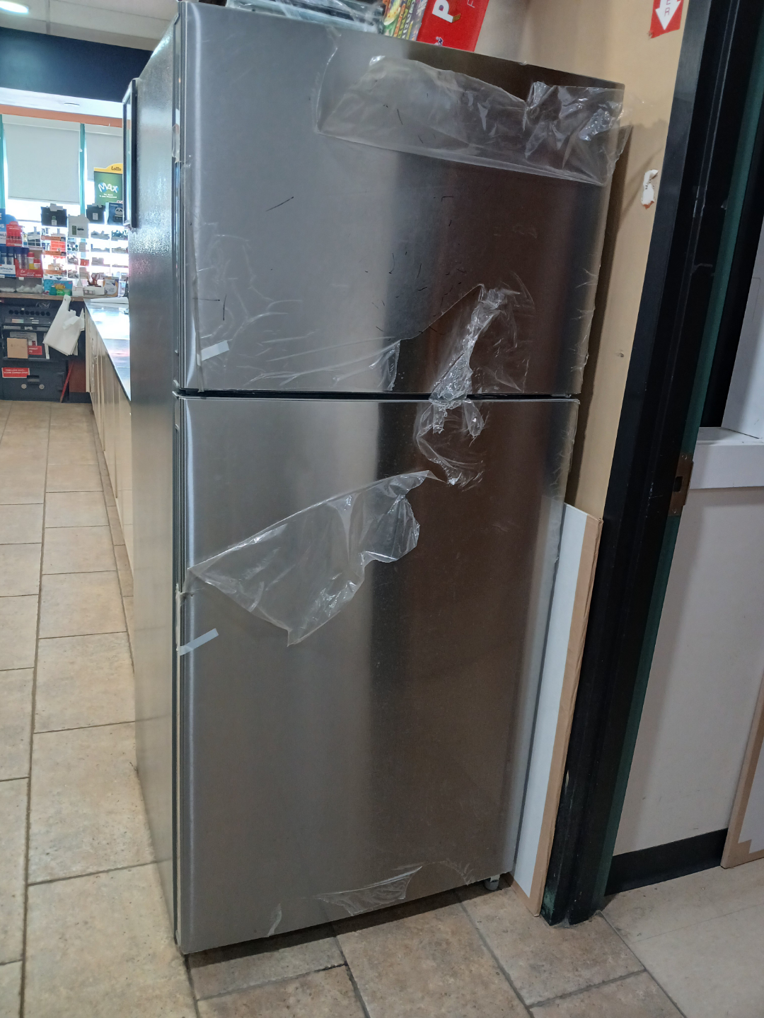 Stainless Steel Top Freezer Refrigerator