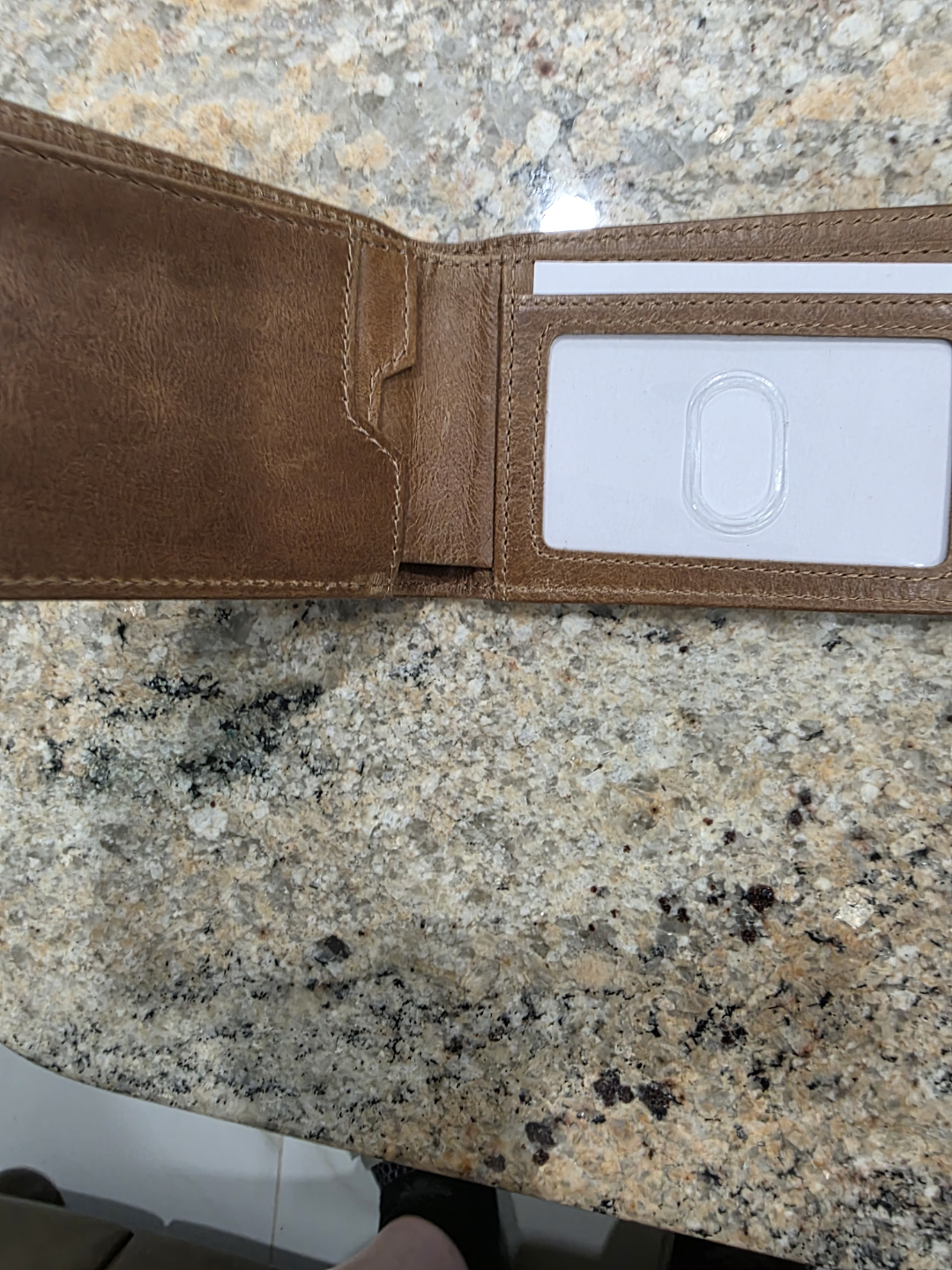 Brown Leather Bifold Wallet  💚 - photo 2