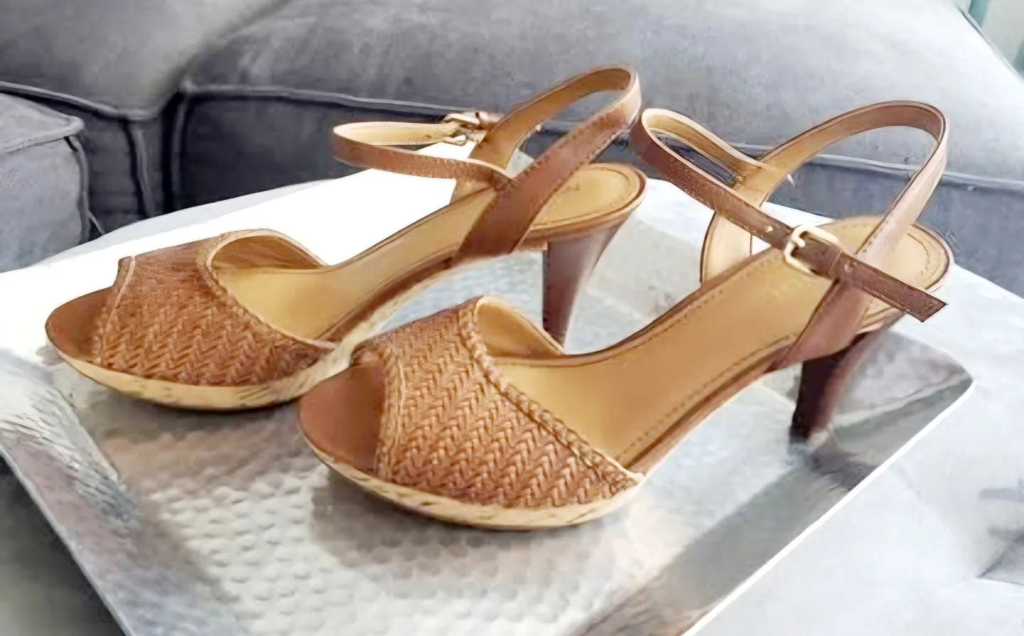 NEW Nine West Brown Woven Peep Toe Heels image indicator(4)