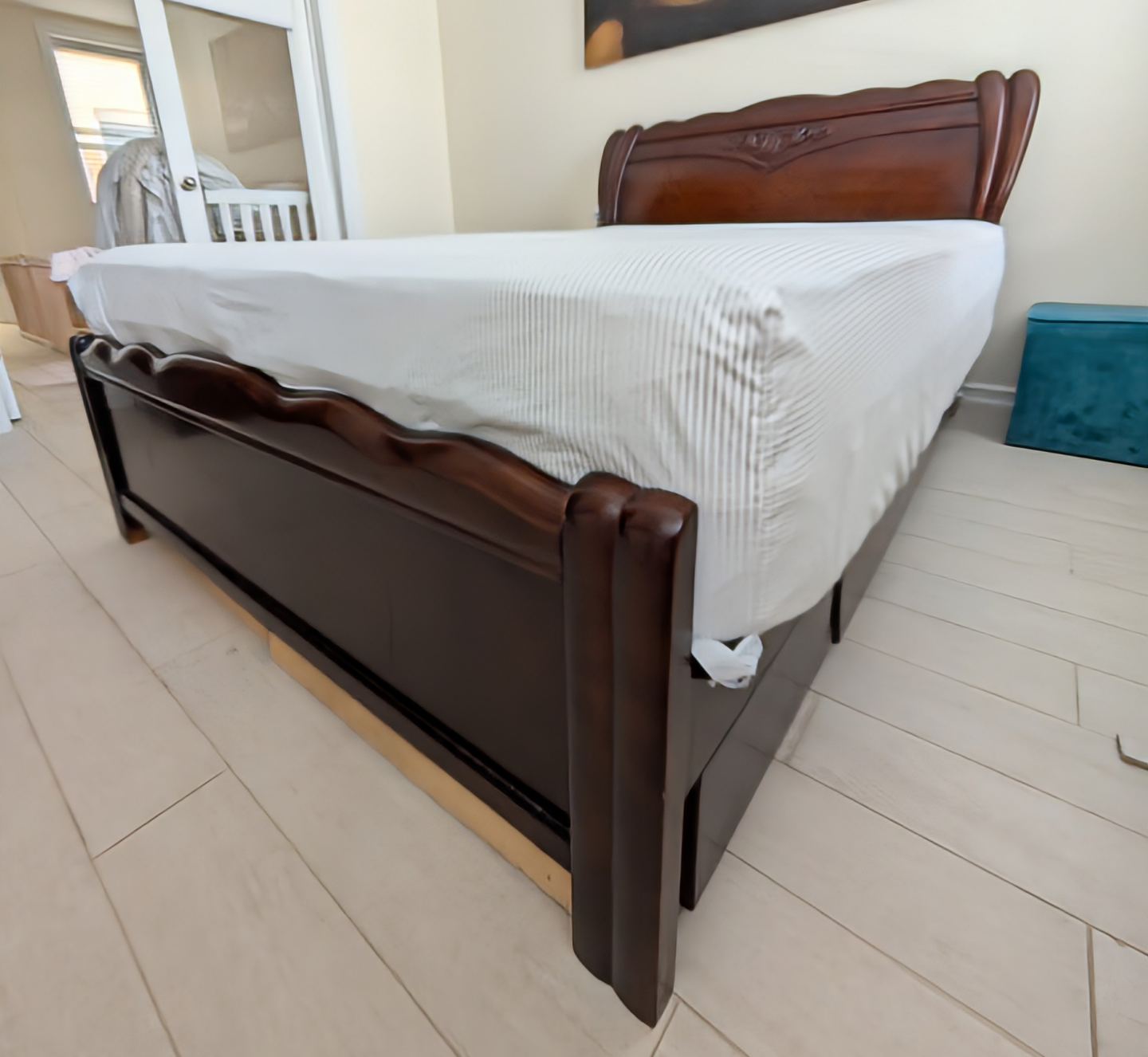 Queen-size Wooden Bed Frame with Storage Drawer - photo 2