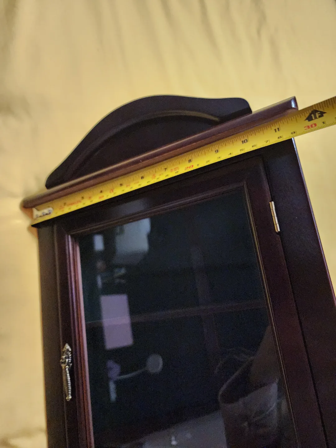 Vintage corner curio cabinet display case image indicator(7)