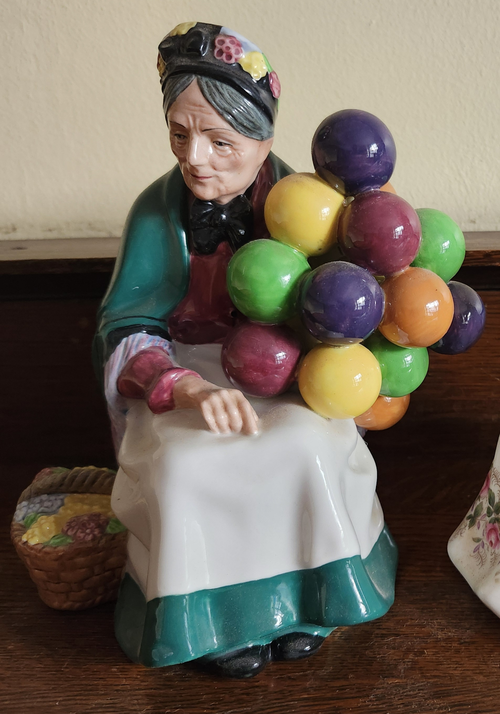 Vintage Royal Doulton Figurine - Balloon Seller