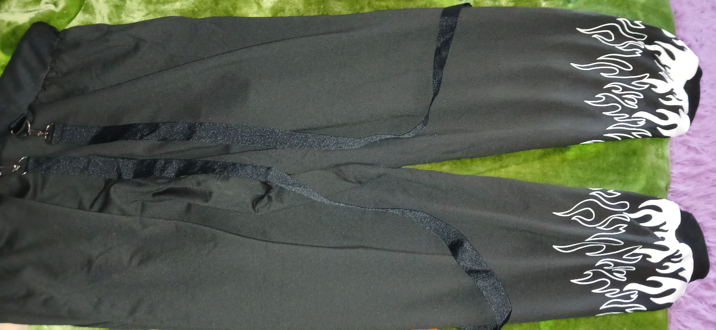 Womans  XL Black Cargo Pants with Flame Detail - photo 4