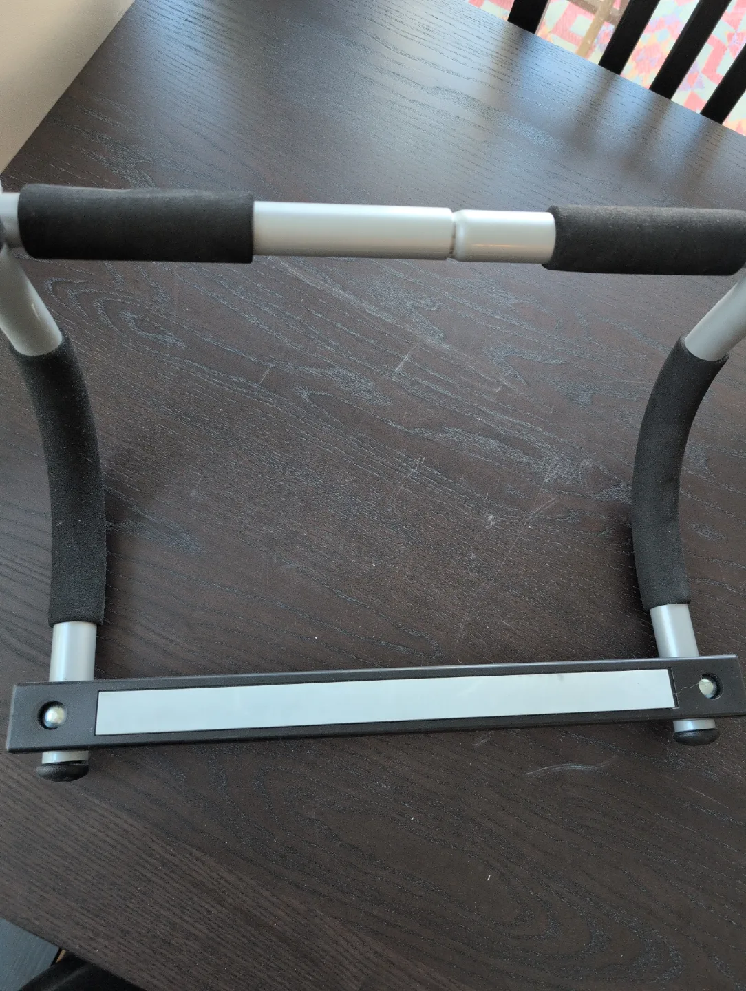 Over the Door Pull-Up Bar image indicator(3)