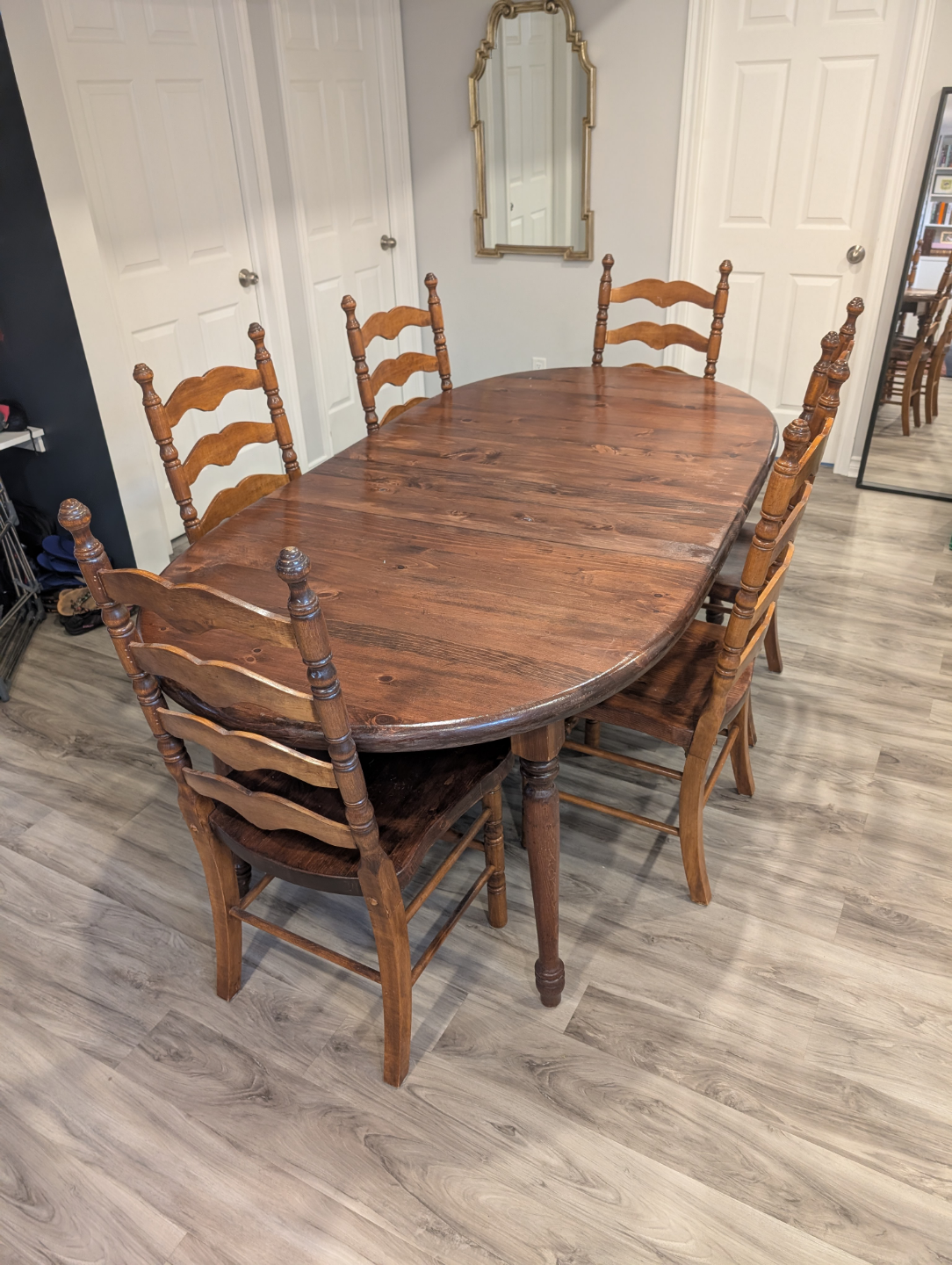 expandable wooden dining table with 6 chairs