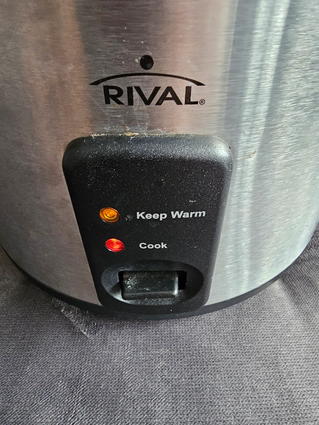 RIVAL Stainless Steel 2-in-1 Steam and Rice Cooker image indicator(7)