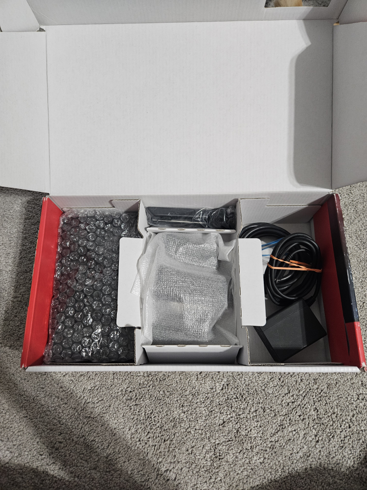 Nintendo  Switch v2 Console Bundle - photo 3