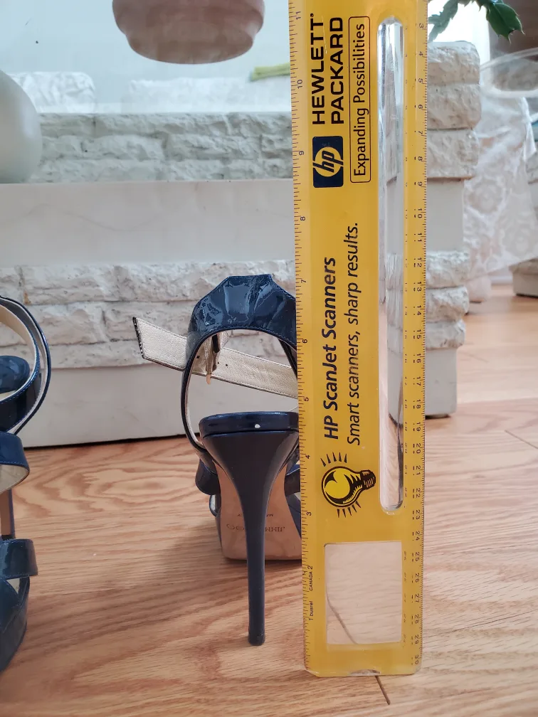 Jimmy Choo Blue  5" heels - Size 36 1/2 image indicator(2)