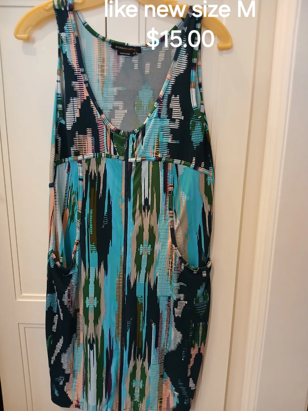 BCBGMAXAZRIA Size M Abstract Print Sleeveless Dress thumbnail