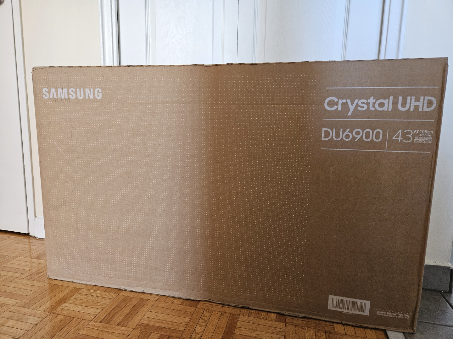Samsung 43" Crystal UHD DU6900 Smart TV