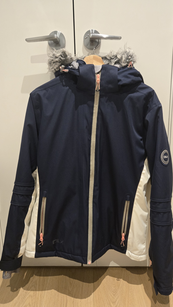 DLX Women's Ski Jacket - Size L