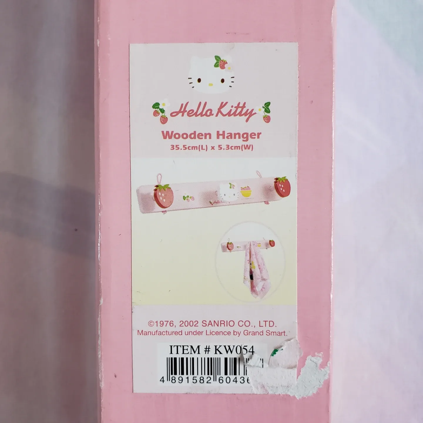 🆕Sanrio Hello Kitty Pink Wooden Hanger image indicator(2)
