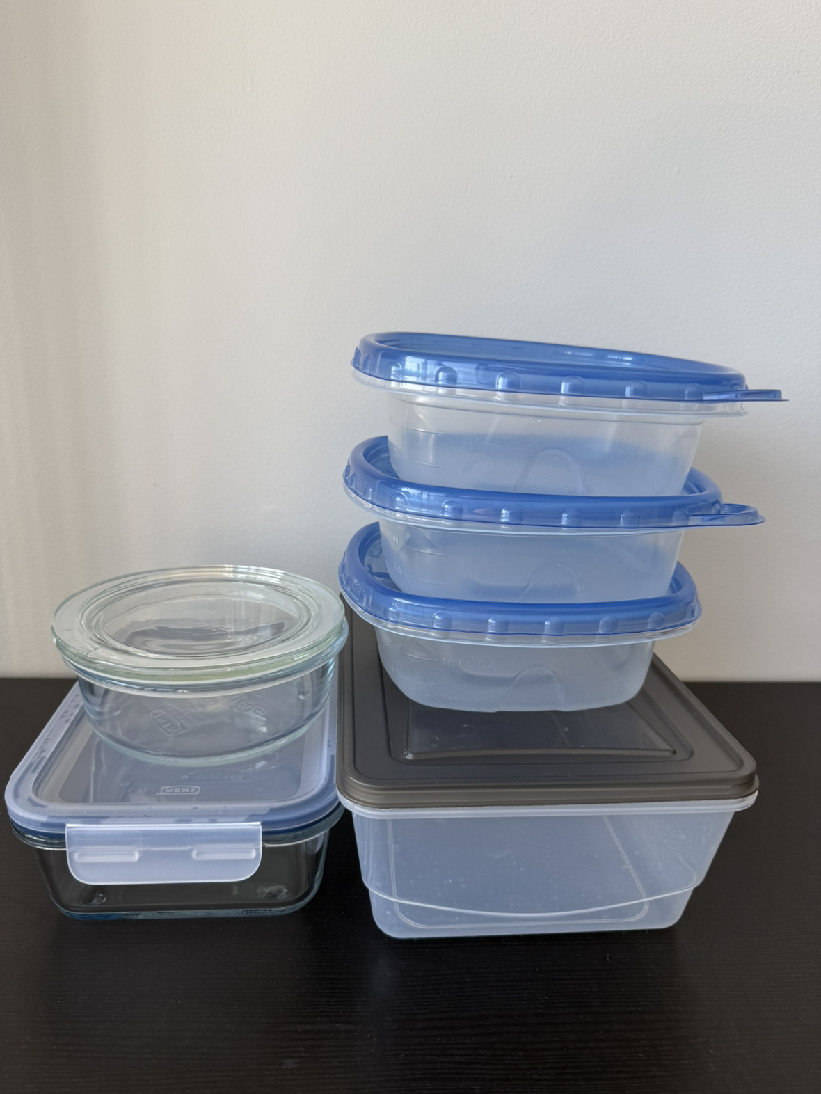 Food storage containers