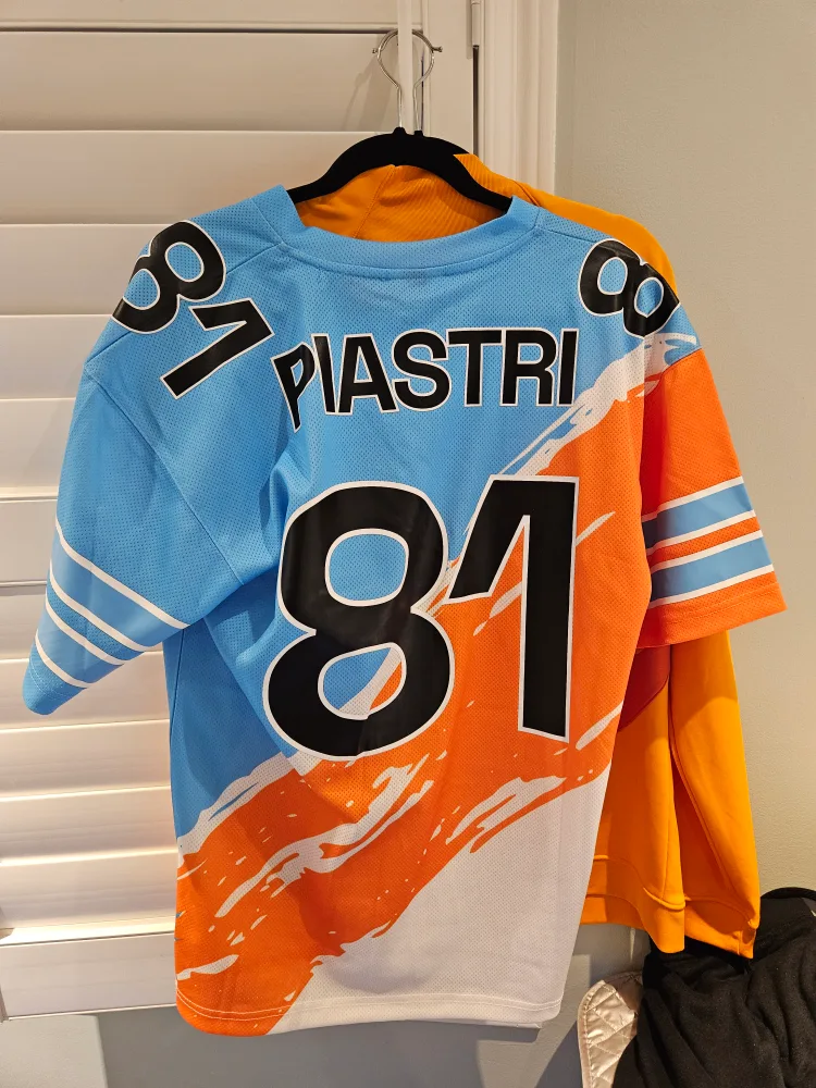 McLaren Racing Piastri #81 Jersey - Size Medium image indicator(2)