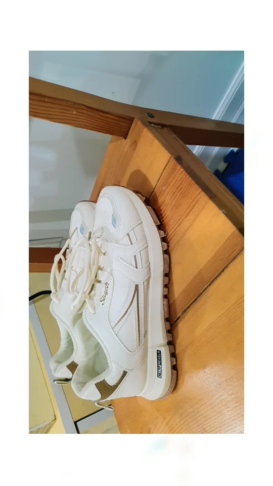 Stylish White Sneakers - Size 6 image indicator(2)