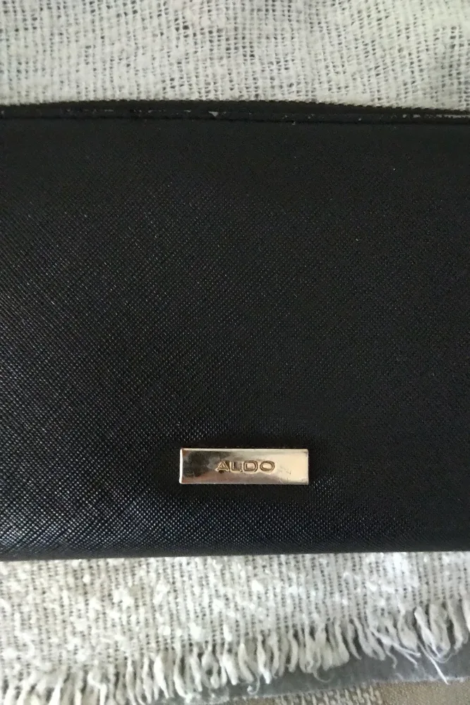 Fossil /Aldo Leather Wallet - Off-White&Black image indicator(6)