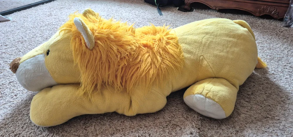 Giant Yellow Plush Lion image indicator(2)