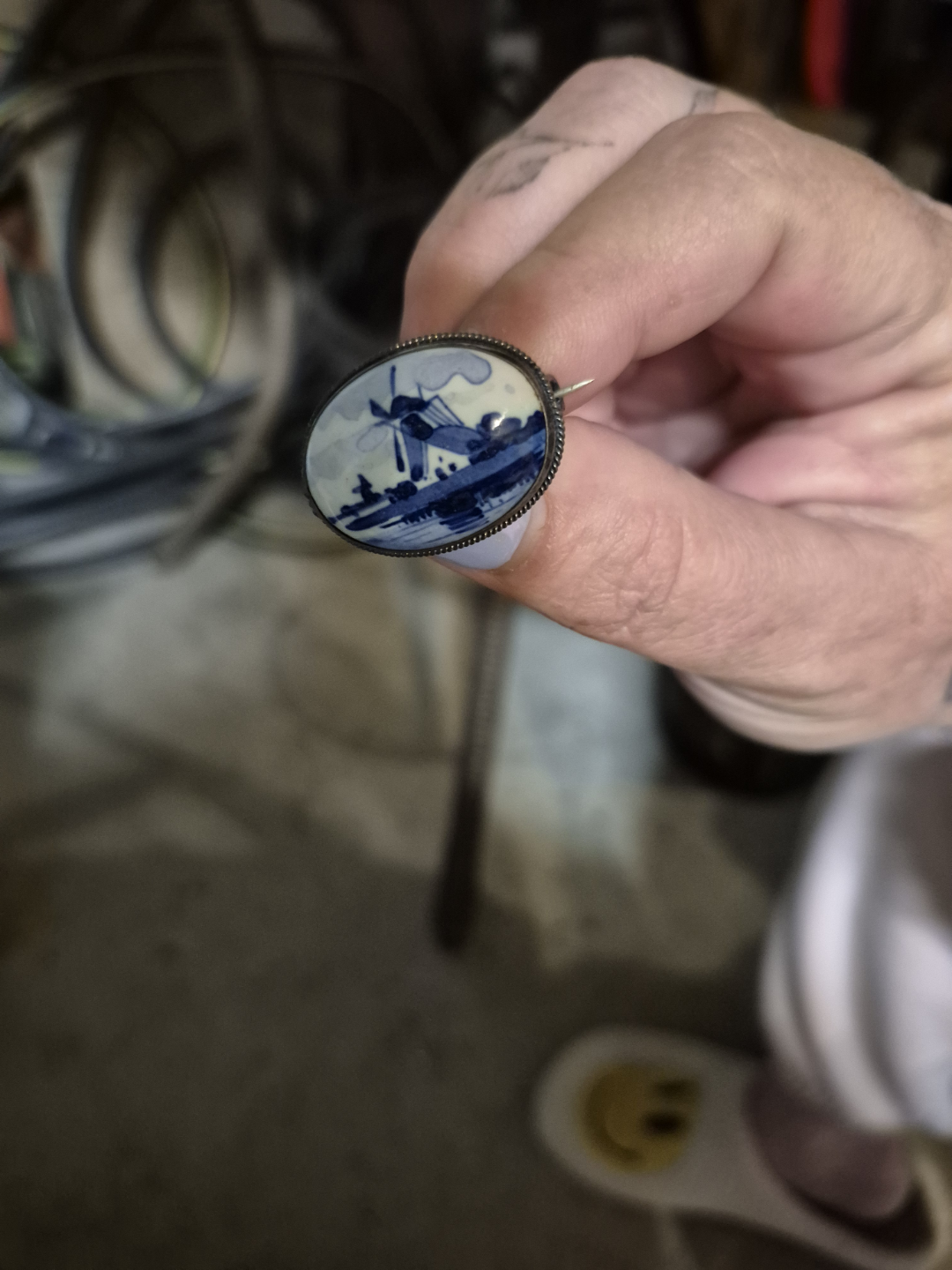 Vintage Delftware Brooch Pin