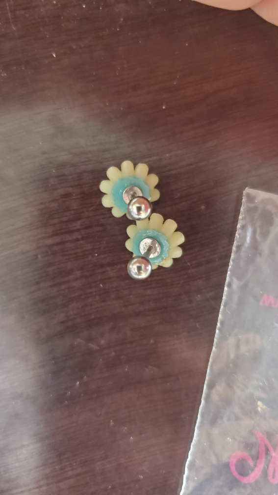 Pair of Flower Piercing/Earrings - photo 4