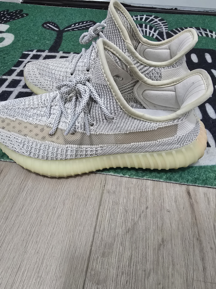 Adidas Yeezy Boost 350 V2 Lundmark Reflective Sneakers - 10M💚