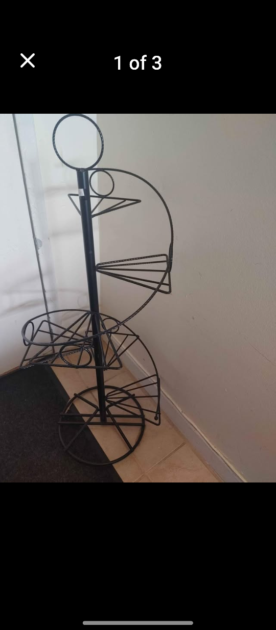 Spiral Plant Stand - photo 2