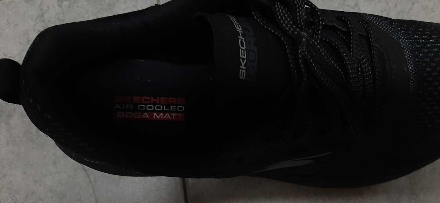 Skechers Max Cushioning Running Shoes - Black - photo 3
